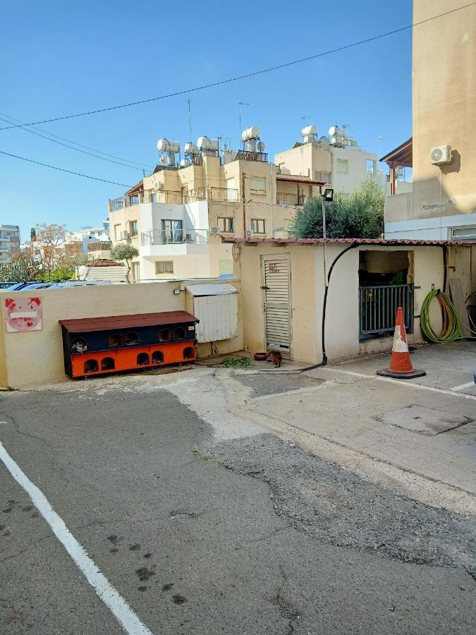 Mikis'S Seagate Studio Aprt. Larnaca Exterior photo